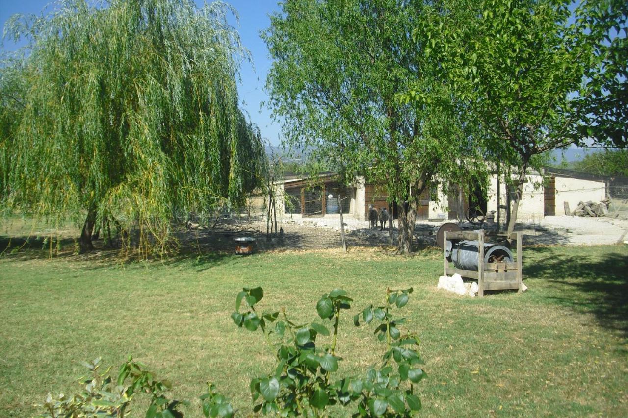 Lou Mas Li Pitchoun "La Melonniere" Apartment Gordes Exterior foto