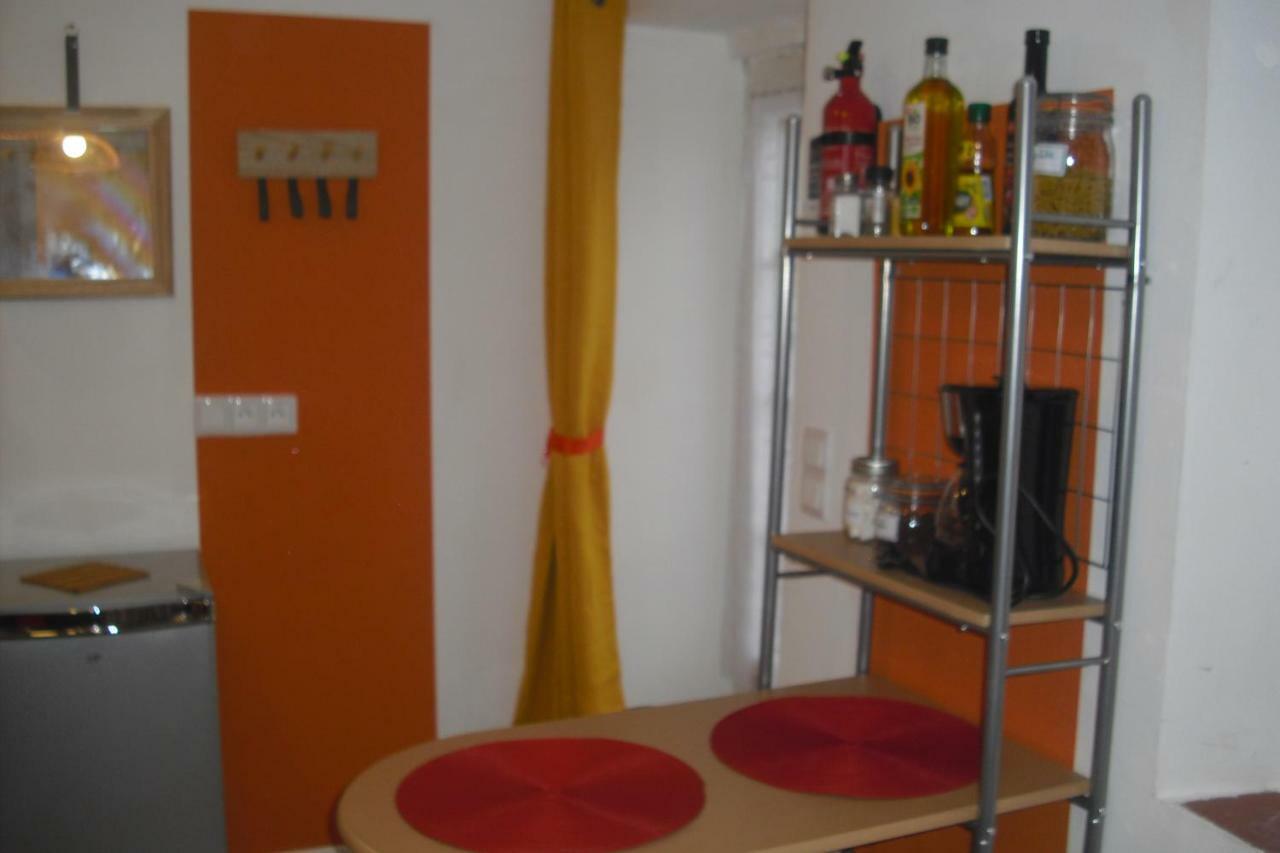 Lou Mas Li Pitchoun "La Melonniere" Apartment Gordes Exterior foto